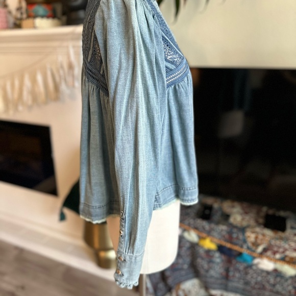 Pilcro Victorian V- Neck Blouse NWT - Picture 9 of 13